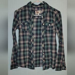 SO plaid button down long sleeve shirt vintage size small green white